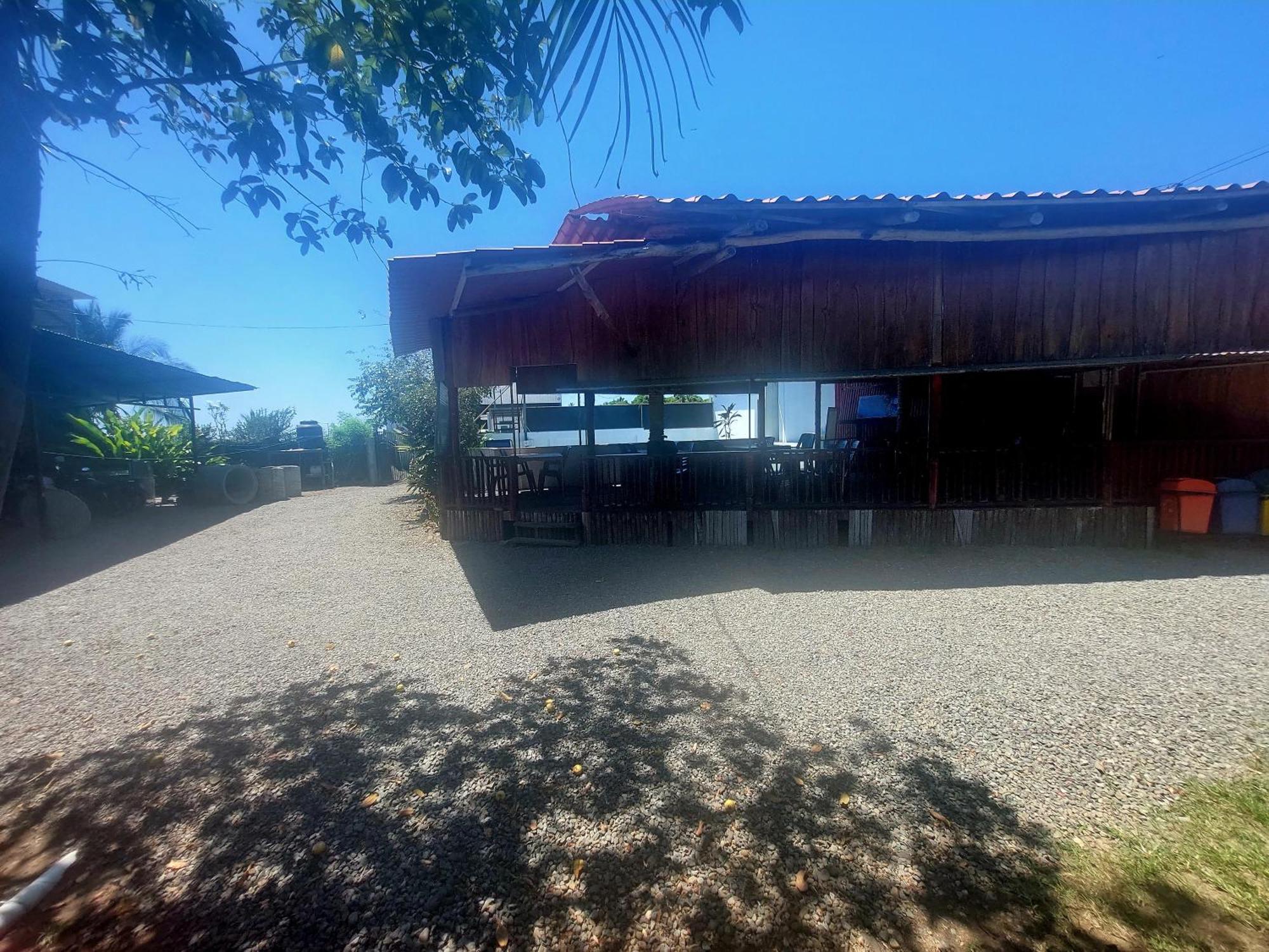Hospedaje Quepos Exterior photo