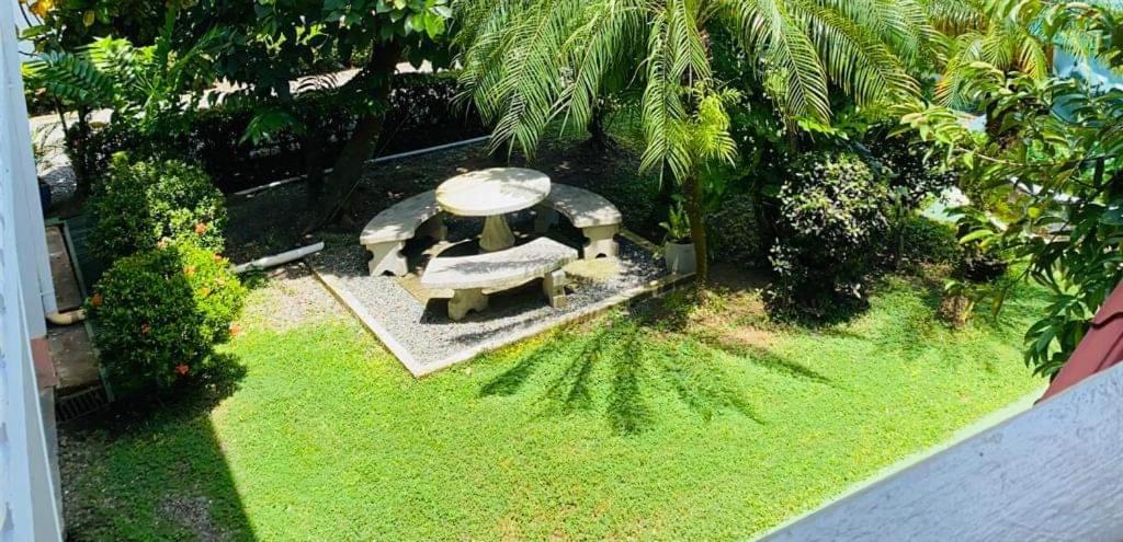 Hospedaje Quepos Exterior photo