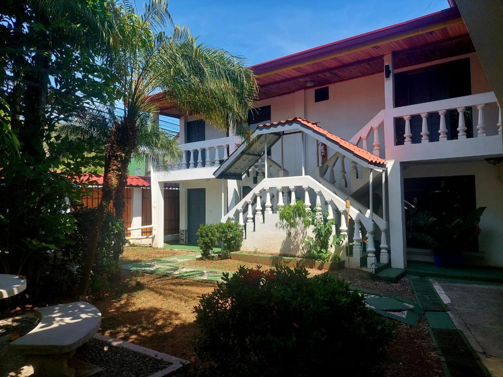Hospedaje Quepos Exterior photo